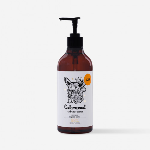 Hand soap with the scent of cedar and bitter orange 500 ml