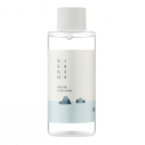 Moisturizing toner with peeling effect